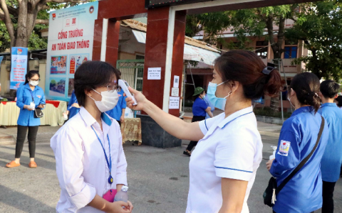 Đáp án đề thi môn Ngữ văn trường THPT chuyên Khoa học Xã hội và Nhân văn