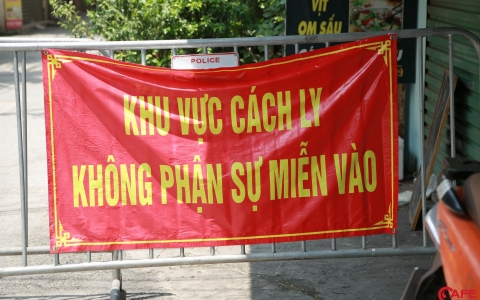 Trưa 16/9: Hà Nội ghi nhận thêm 12 ca mắc Covid-19 mới