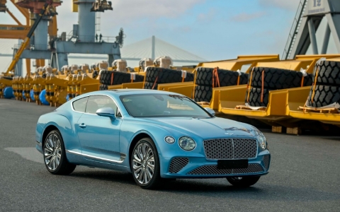 “Hé lộ” hình ảnh Continental GT V8 Mulliner chính hãng đầu tiên cập cảng Hải Phòng