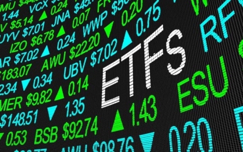 Sau nhiều tháng ngày bán ròng, FTSE Vietnam ETF bất ngờ mua ròng giá trị lớn