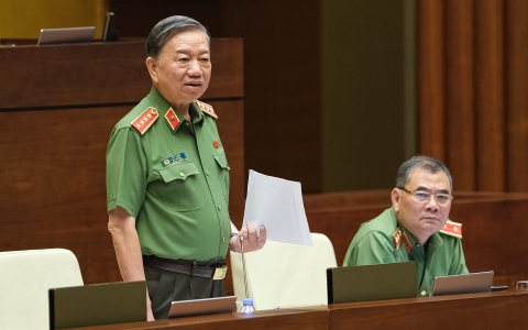 Bộ trưởng Tô Lâm: Còn nhu cầu vay và cho vay thì tín dụng đen còn “đất” hoạt động