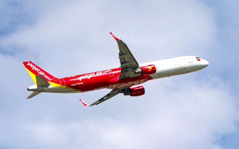 Mừng Đại lễ, đón ưu đãi cùng Vietjet với triệu vé khuyến mãi khám phá Việt Nam