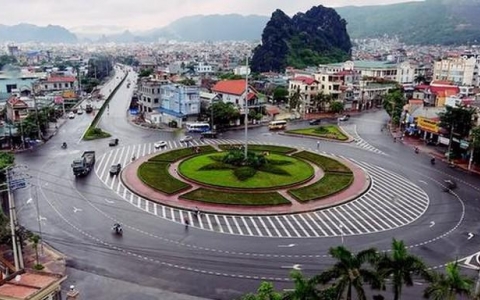 Khai trừ Đảng 3 cán bộ ở Quảng Ninh do đánh bạc, vi phạm khi thu hồi đất