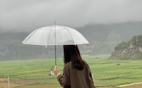 Thơ Nguyễn Văn Long: Khúc Hát Miêu Thăng