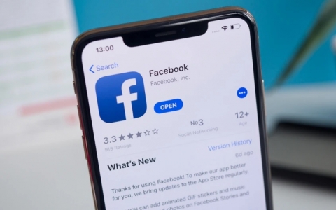 Giá trị tài sản của ông chủ Facebook giảm 70 tỷ USD trong năm nay