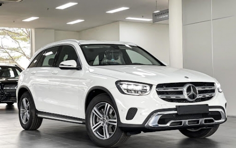 Dòng xe sang Mercedes lần đầu chào khách Việt với giá tốt