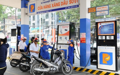 Giảm mạnh thuế bảo vệ môi trường với xăng dầu