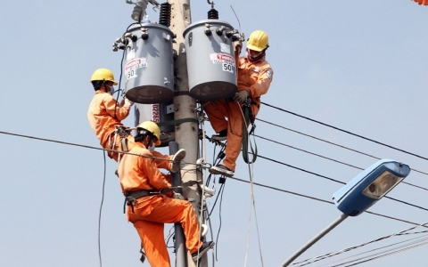 Tiêu thụ điện miền Bắc tăng cao, EVN khuyến cáo sử dụng điện tiết kiệm