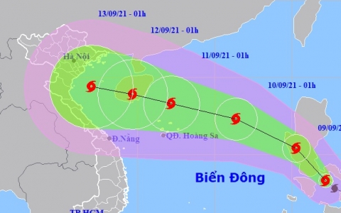 Bão gần Biển Đông tăng cấp độ, dự báo giật đến cấp 14 trong vài ngày tới