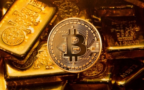 Bitcoin điều chỉnh sau khi tạo đỉnh mới trong 4 tháng