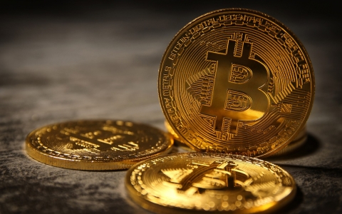 Bitcoin tiến sát ‘đỉnh lịch sử’, Altcoin suy yếu