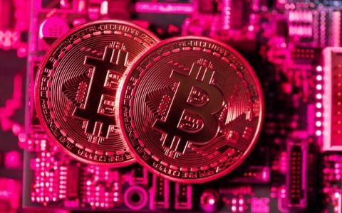 Bitcoin bất ngờ lao dốc, thị trường ‘đỏ lửa’