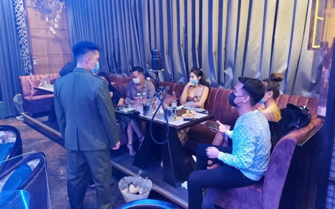 Quán karaoke từng bị xử phạt lại tổ chức cho hơn 20 'dân chơi' sử dụng ma tuý