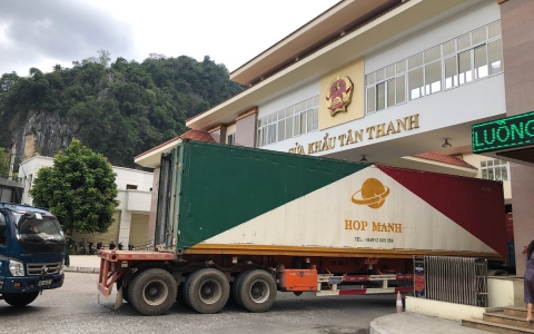 Lạng Sơn giảm phí sử dụng hạ tầng các cửa khẩu