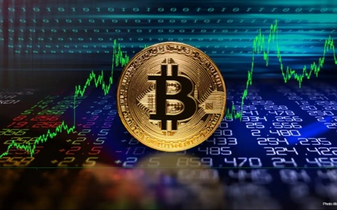 Bitcoin tiếp tục lao dốc trong 24h qua