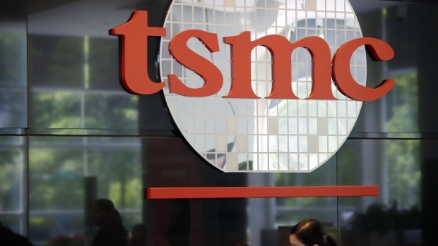 TSMC khuyến cáo tình trạng thiếu chip điện tử sẽ kéo dài đến 2022