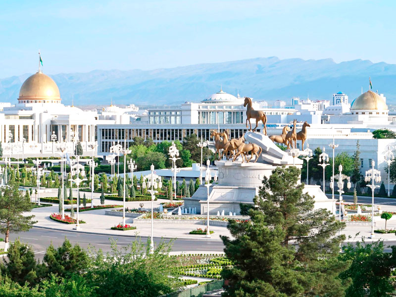  Ashgabat, thủ đô của quốc gia Trung Á Turkmenistan là thành phố có chi phí đắt đỏ nhất thế giới với người nước ngoài.