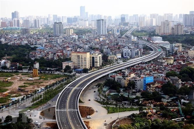 Hàng loạt dự án hạ tầng có tính chất thúc đẩy lớn đối với thị trường thị trường bất động sản. Ảnh minh họa: TTXVN