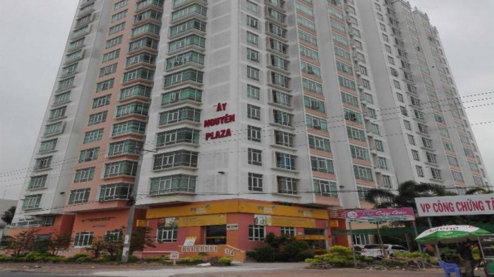 Chung cư Tây Nguyên Plaza do Công ty Hoàng Anh Mê Kông là chủ đầu tư bị UBND TP. Cần Thơ xử phạt hành chính 400 triệu đồng