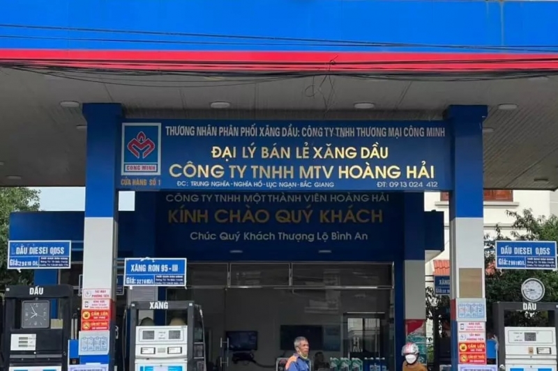 Cửa hàng xăng dầu nơi xảy ra sự việc đổ 500 nghìn nhưng hút ra chỉ có 9,5 lít. Ảnh: Hải Đăng 