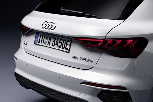 Audi-A3-Sportback-45-TFSI-3