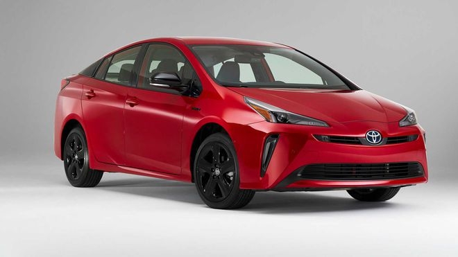 Top xe ô tô tốt nhất 2021 - Mẫu Toyota Prius