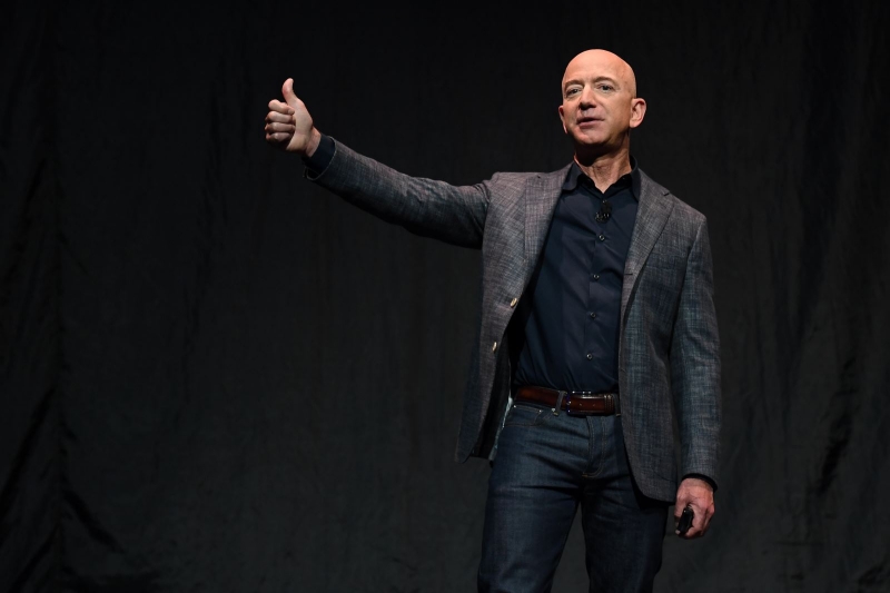 Quan niệm ‘bản chất của con người là lười biếng’, tỷ phú Jeff Bezos đã quản trị nhân sự Amazon như thế nào?