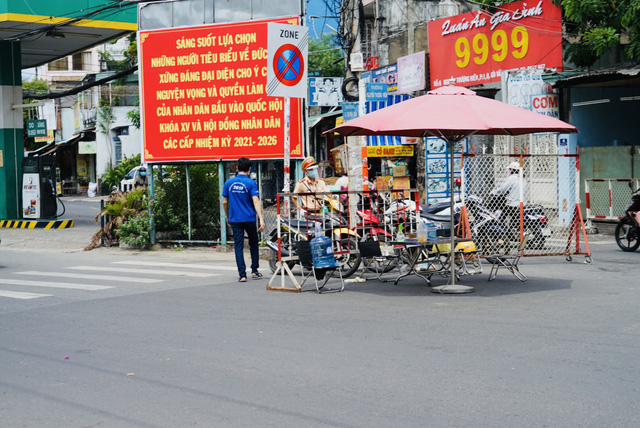 Từ 27/4 đến nay, TP. HCM có hơn 17.000 ca nhiễm, 168 ca xuất viện, 130 ca tử vong do Covid-19