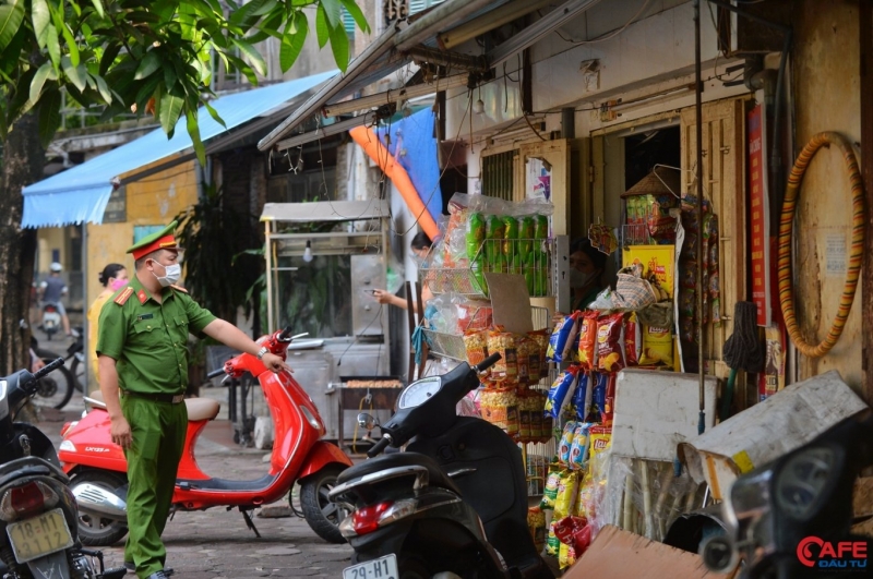 Các cơ sở kinh doanh, dịch vụ nào của Hà Nội được phép hoạt động trong 15 ngày giãn cách xã hội?