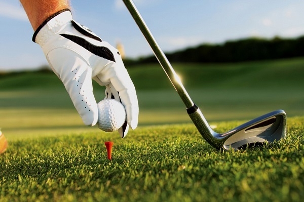 Đình chỉ công tác Giám đốc Sở Du lịch Bình Định vì chơi golf mùa dịch