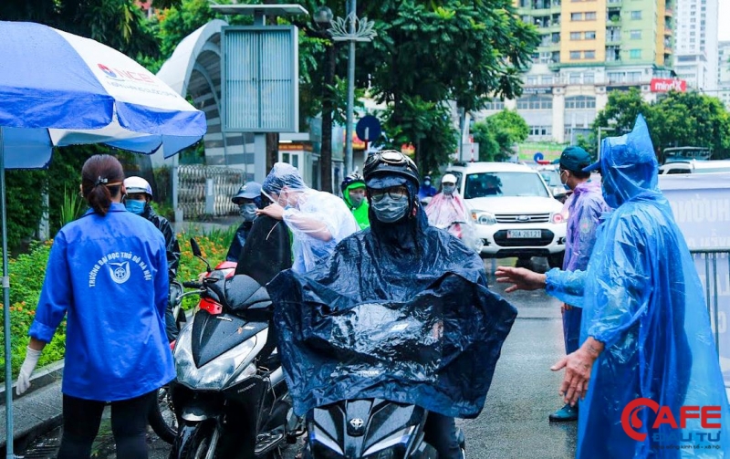 Các chốt kiểm soát triển khai linh hoạt, tránh ùn tắc, mất an toàn trong phòng, chống dịch