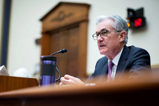 Chủ tịch Fed Jerome Powell cho biết sẽ đẩy nhanh tốc độ 'taper'