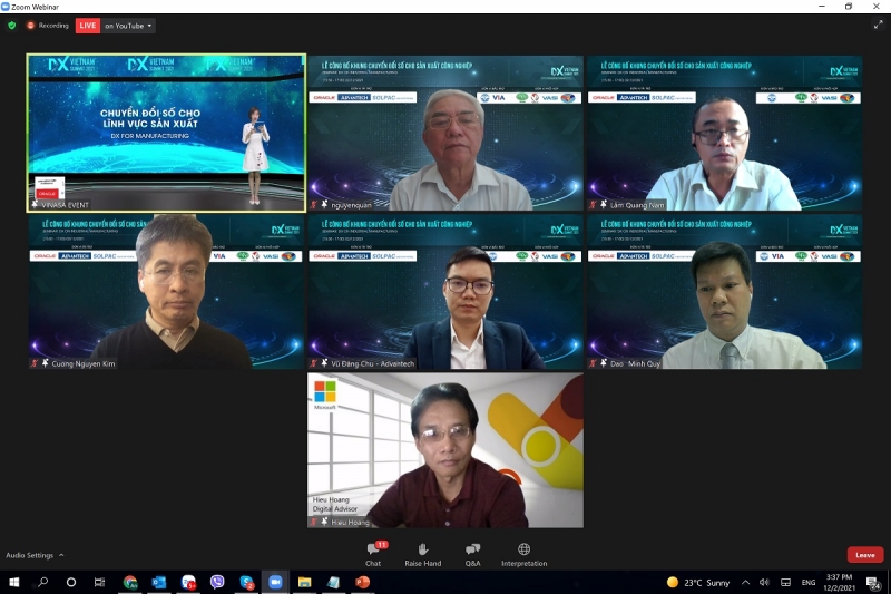 Hội đồng xây dựng Khung hướng dẫn Chuyển đổi số cho doanh nghiệp Sản xuất gồm hơn 20 chuyên gia từ các tập đoàn lớn đang tư vấn và thực hiện chuyển đổi số cho các doanh nghiệp sản xuất do Ts. Nguyễn Quân, Chủ tịch Hội tự Động hóa, Nguyên Bộ trưởng Bộ KHCN làm Chủ tịch Hội đồng. 